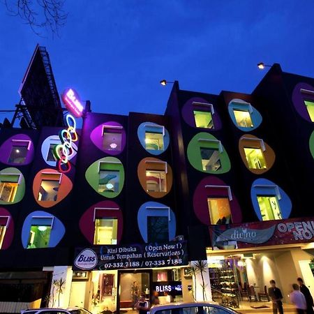 Bliss Boutique Hotel Johor Bahru Exterior photo