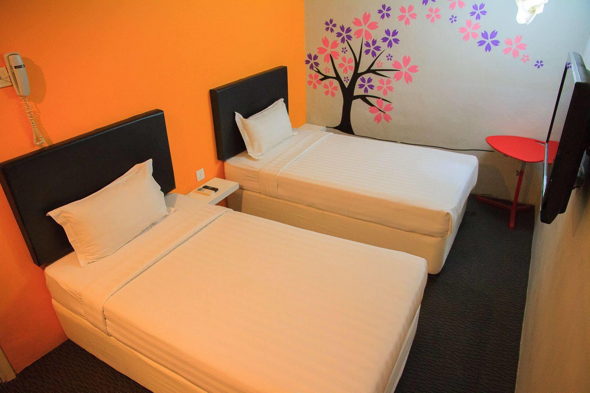Bliss Boutique Hotel Johor Bahru Exterior photo
